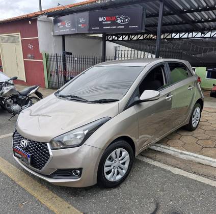 HYUNDAI HB20 1.0 COMFORT PLUS 12V FLEX 4P MANUAL HYUNDAI HB20 1.0 COMFORT PLUS 12V FLEX 4P MANUAL